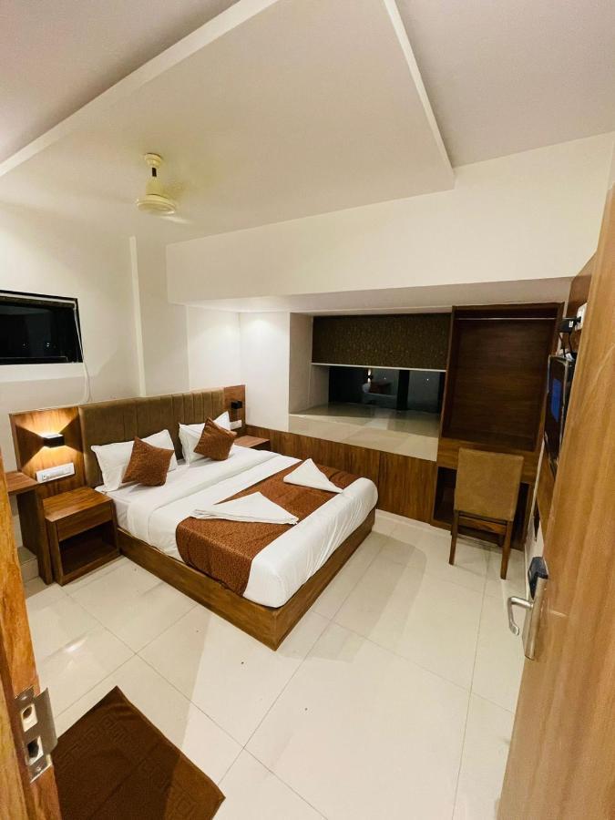 Hotel Black Burn Bombay Extérieur photo